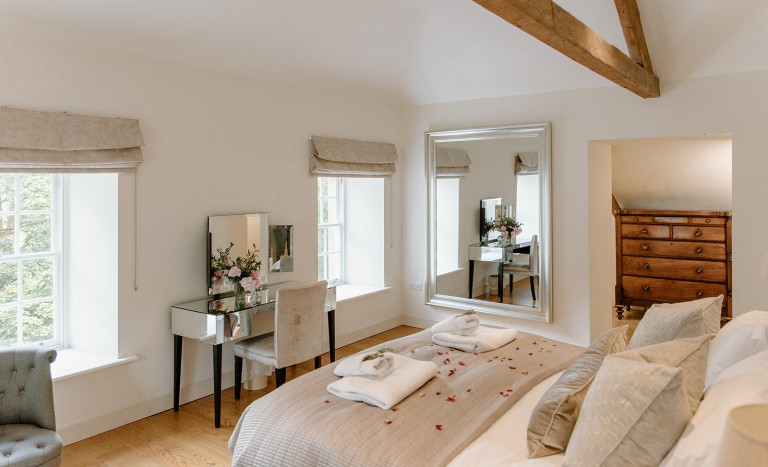 Master bedroom with en suite  in The Stables at Brinkburn Northumberland