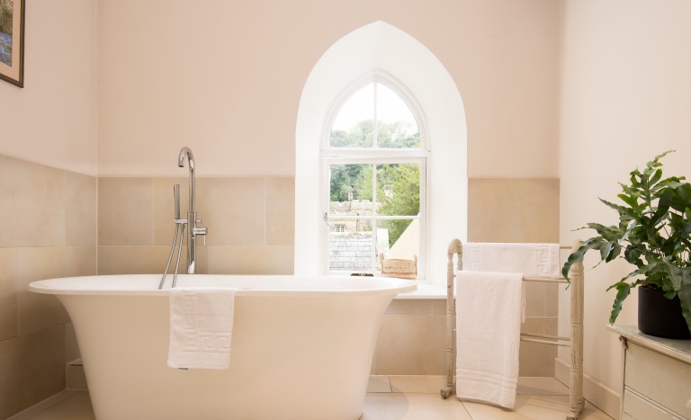Roll top bath in large holiday cottage in Northumberland countryside