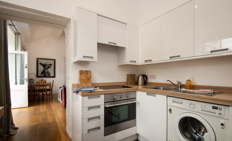 Contemporary kitchen in Priory Cottage for two