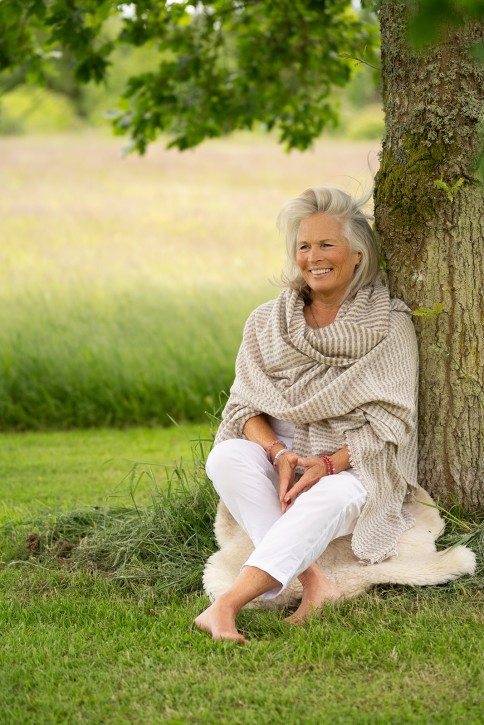 Sarah Kundalini yoga professional headshot photo