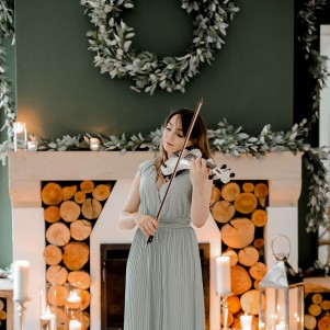 violinist-wedding-ceremony